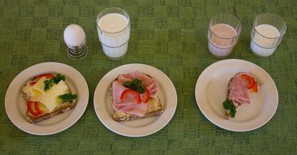 Ökat proteinbehov vid ökad ålder och viktnedgång. 75 år, 58 kg, 165 cm, BMI 21,3 Proteinbehovet är 87 g/dygn.