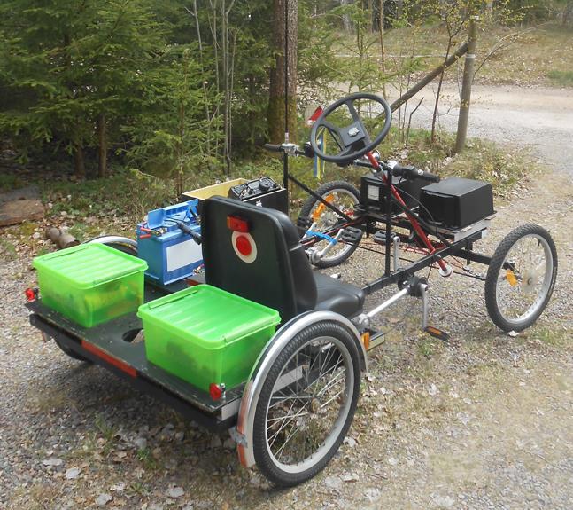 SA7EME kör mobilt! Jag har äntligen fått ihop alla delar för att konvertera min el-cykel till en mobil station, d.v.s. SA7EME/M -- första "praktiska" testet idag gick jättebra.