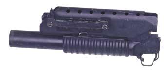 Allmänt Allmänt M4804-051010 40 GRTILLSATS AK 4 M4804-071010 40 GRTILLSATS AK 5 Granattillsatsen är ett enkelskottsvapen som monteras under pipan på en automatkarbin.
