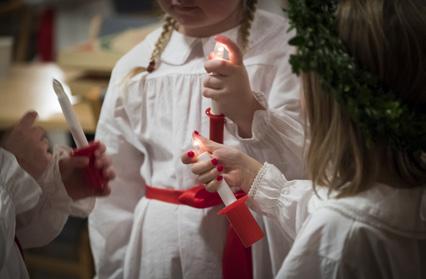 Musikgudstjänst med julmusik Linda Berglund Sjösås gamla kyrka 11:00 Mässa Anders Nordmark, Sofia Stynsberg Sjösås nya kyrka 16:00 Musikgudstjänst Linda Berglund, Carina Stjernquist Carlsson Tre