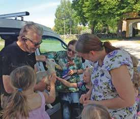 Vi hoppas då att du kommer och vill fira gudstjänst med oss och ta emot din eller barnets ängel. Efter gudstjänsten blir det tårtkalas i Sockenkyrkan. Tillbakablick.