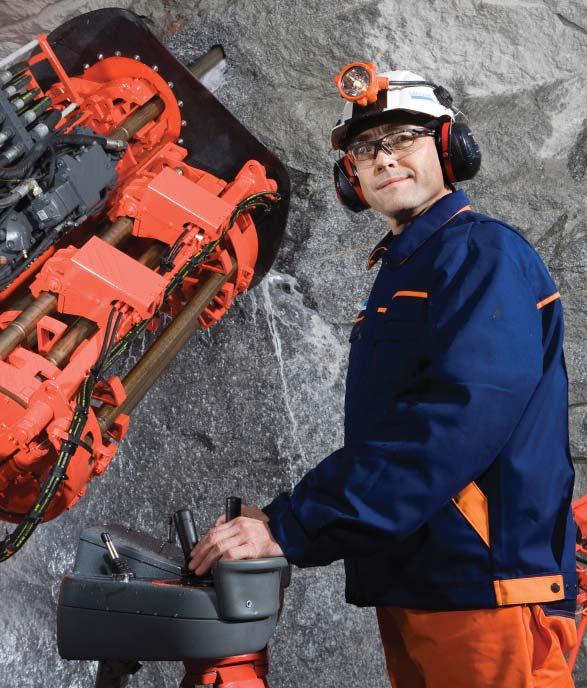 Sandvik Mining and Construction Sandvik Mining and Constructions orderingång uppgick i tredje kvartalet till 9 465 MSEK (9 77) och ökade med 7 % jämfört mot föregående år i fast valuta för jämförbara
