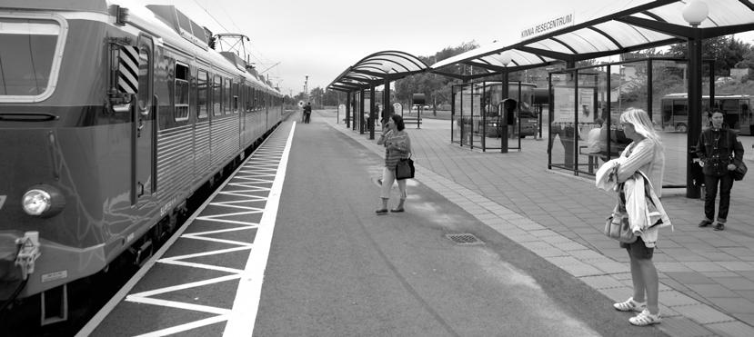 Tåg på Viskadalsbanan vid Kinna Resecentrum. Foto Thomas Harrysson Färdtjänstavgift som flest resenärer har idag. Beräkningen ska visa ekonomiska effekten för hela regionen.