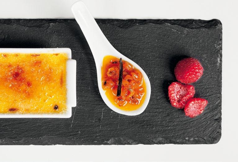 yum mums Desserts & Cheese Efterrätter & Ost Créme brûlée with cloudberry Créme