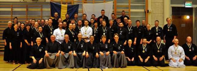 Renshi gradering Förbundet gratulerar Martin Lindgren till utnämningen RENSHI EM 2016 Se kalendern SM 2016 Några dagar har passerat sen vi genomförde SM IAIDO 2016, ett mycket bra SM allt flöt på bra.