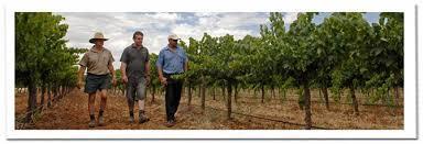 Vin Produkt Område st/krt Volym (L) Australien Langmeil Paul Lindner är vinmakare och ägare till Langmeil Winery.