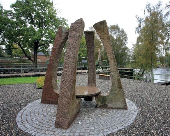 Foto: Lars Brander T1 KRAFTSAMLAREN i bohusgranit/ THE POWER COLLECTOR in Bohus granite LOLO FUNCK ANDERSSON Uppförd i