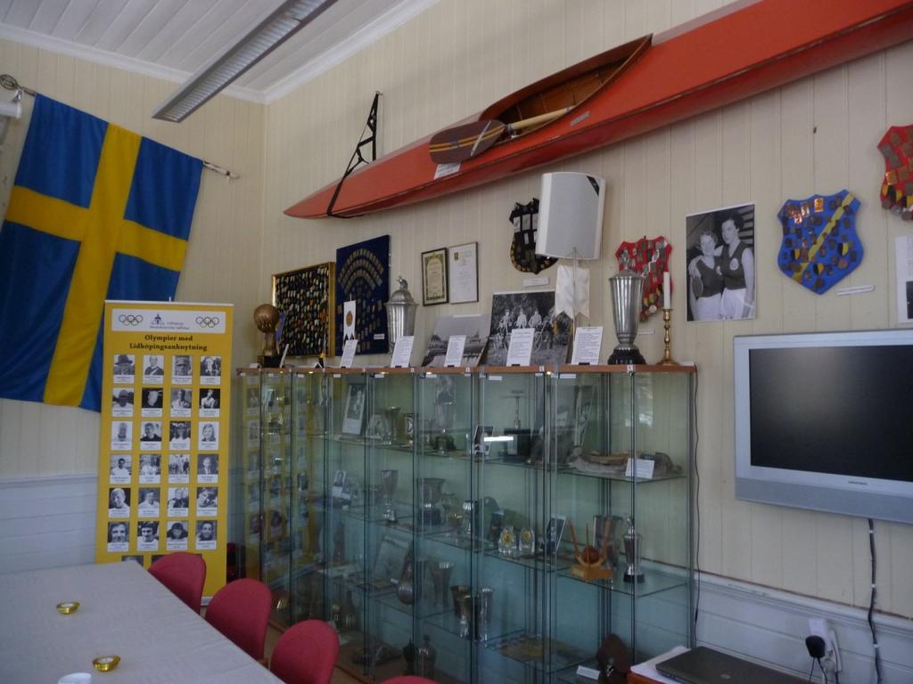 Svarta Örnsbladet 2 2018 Populärt museum i Lidköping Seniorerna var denna träff i februari på utflykt till Kylanderskolan och Idrottsmuseét där.