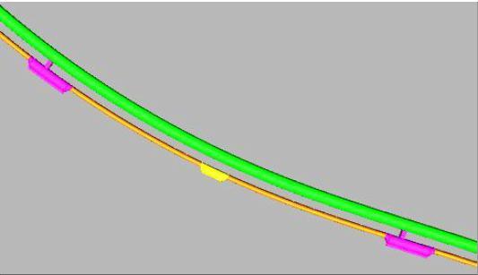 meter vardera. Figur 4-7. Principskiss i 3D som visar spårtunnelns norra del i grönt som ansluter mot betongtunneln i vitt vid Km 77+250.