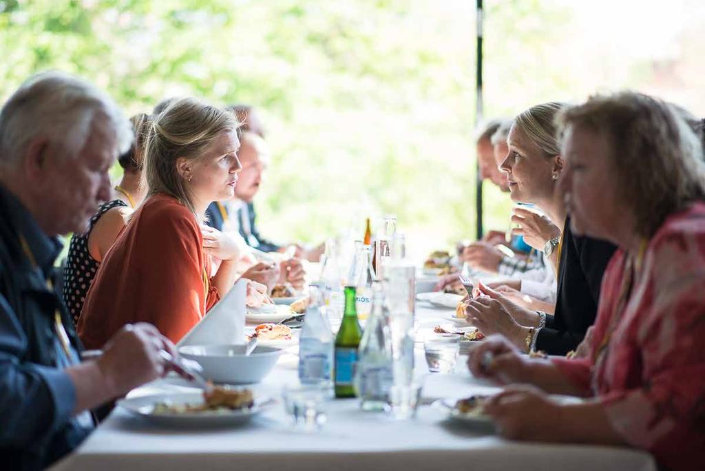 VERKSAMHETEN Årsmötet 2016 hölls i Gävle. Under årsmötet finns det många tillfällen till nätverkande och erarenhetsutbyte, här under lunchen.