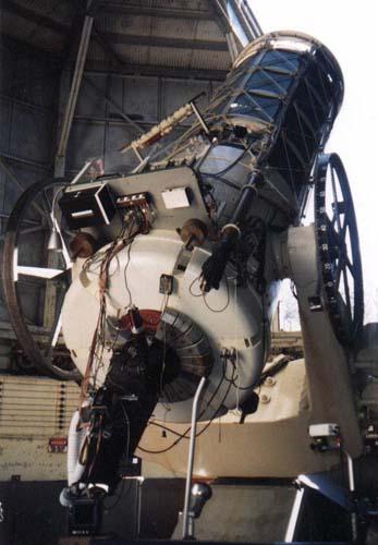 SETI med optiska teleskop II Söker efter laserpulser från intelligenta civilisationer med mindre optiska teleskop ( 1 m) En radiosändare kan skicka ut signaler i alla riktningar, men en laser