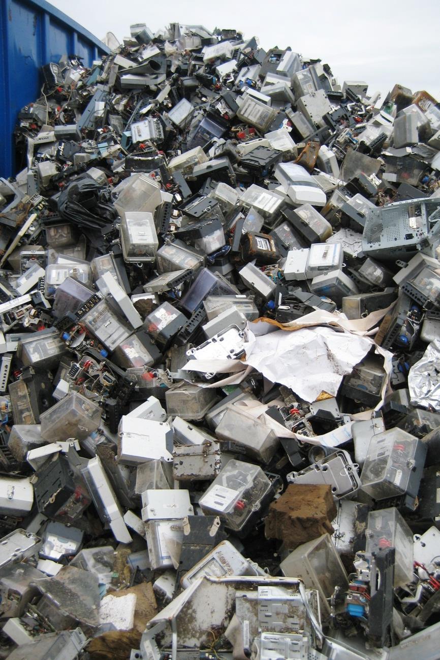 Vissa avfall får eller bör inte återvinnas Avfall som innehåller långlivade organiska föroreningar (POPs) ska destrueras