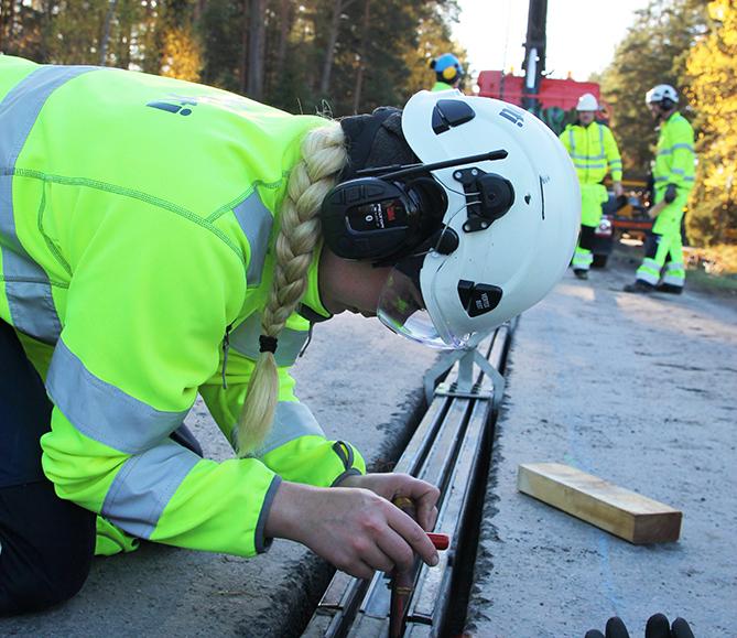 Några exempel på insatser: 8 miljarder kr till forskning och innovation Elvägspilot 4 innovationskluster och ett testcenter för