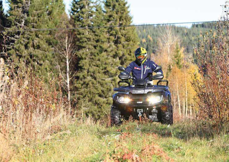 TEST TGB Blade 600i EPS Black Edition LT T3B Motor och utrustning TGB använder en 42 hästkrafter stark vätskekyld encylindrig motor på 571 kubik med ett vridmoment om 53 Nm till denna ATV.