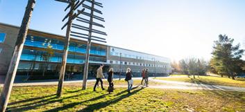 skidspåren. Bostadssituationen i Umeå är som på de flesta universitetsorter, många önskar bostad samtidigt vid terminsstart.