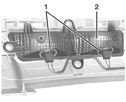270 SKÖTSEL HID-strålkastare (High Intensity Discharge) { Varning HID-systemet (högintensiv urladdning) arbetar med mycket hög spänning.