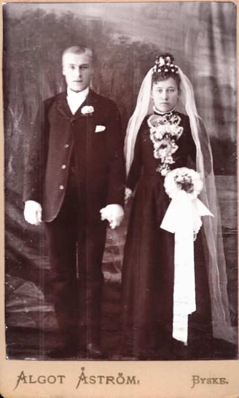 Åström Johan Johansson (1871-1962) och Hilda Maria Söderberg (1872-1953) från Båtfors norr om Byske (källa Helena Wikman) 1896 Algot Åström