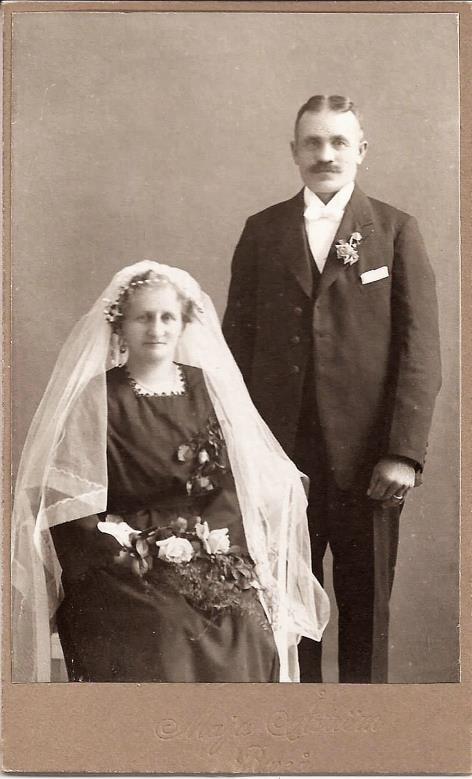 Anton Rosendahl) Hulda Sandström (1882-1963) f i Skellefteå lf och d i Bureå gifte sig