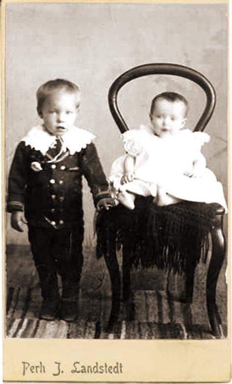 Främre Eskil Valdemar (1890 1893) och Andre *1888 (källa Margareta Bergström) 1895 Utan angiven