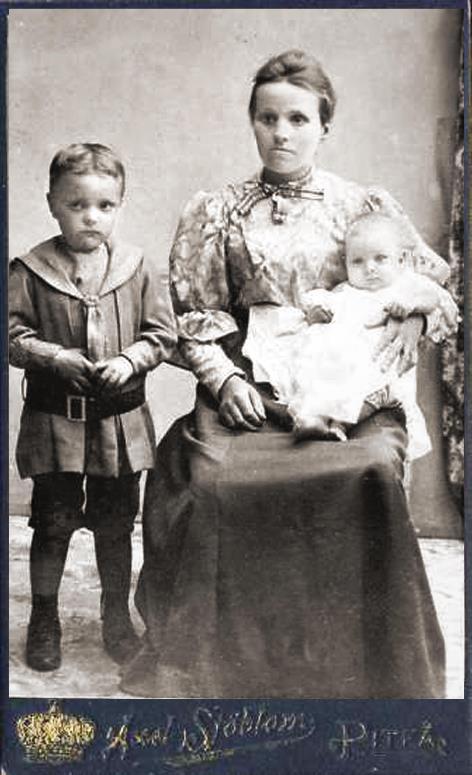 utvandrade till Hennepin, Minnesota, USA: Alma Elisabet Markström f Bergstedt f 1876 i Sjulnäs, Piteå lf och g