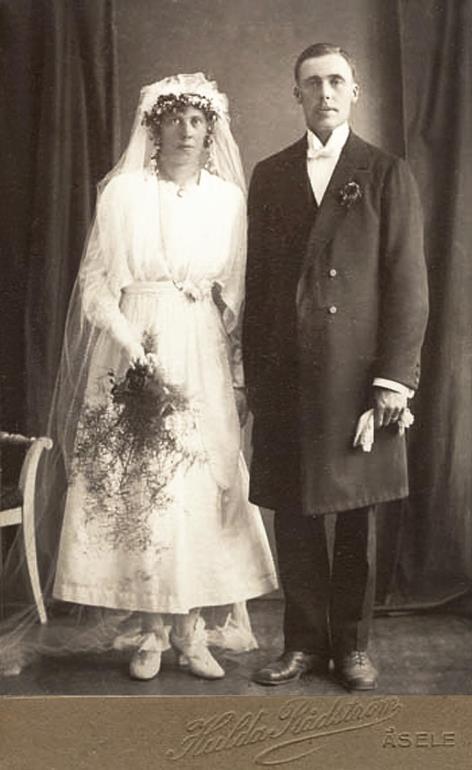 1920 1923 Alma Mattsson (1899-1983) f och d i Åsele gifte sig 1920