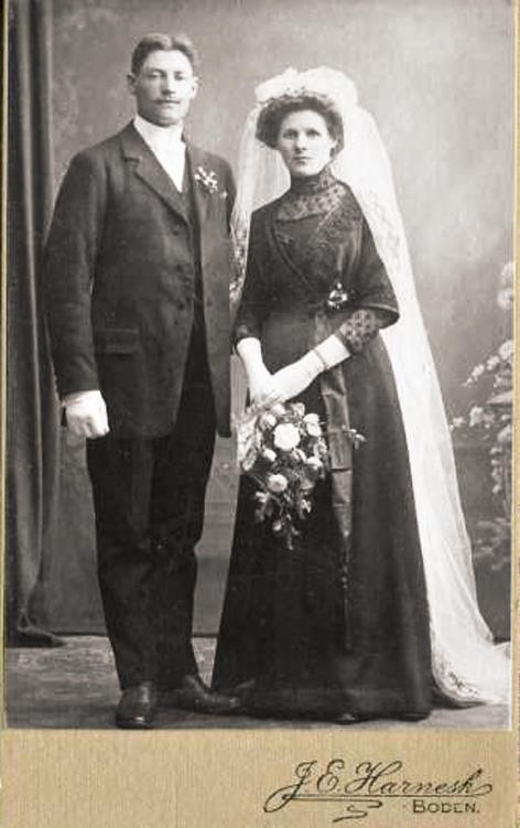 d i Boden Petter Vilhelm Lundström (1882-1972) f och d i Boden gifte sig 1912 med