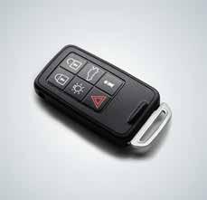 Hur fungerar fjärrnyckeln? 01 Låser upp dörrar och bagagelucka samt deaktiverar larmet*. Kan ställas in i MY CAR. Låser dörrar och bagagelucka samt aktiverar larmet. Trygghetsbelysning.