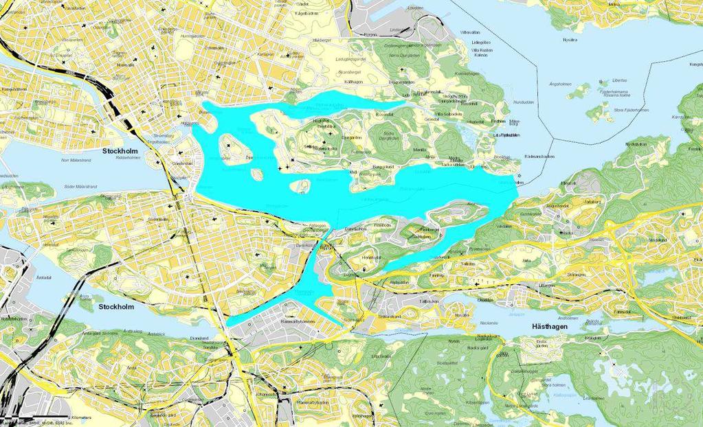 Figur 3. Vattenförekomsten Strömmen 1. Vattenförekomsten är markerat med blått och planområdets position markerat med röd cirkel.