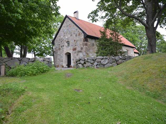Inledning Under perioden juni till september 2012 har flera olika arbeten utförts vid Nykyrka kyrka.