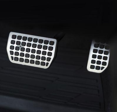 Polestar-växelknoppen finns till Geartronic automatlåda. Vår passion för bilkörning ledde fram till att vi designade Polestar Performance Parts till din Volvo S60.