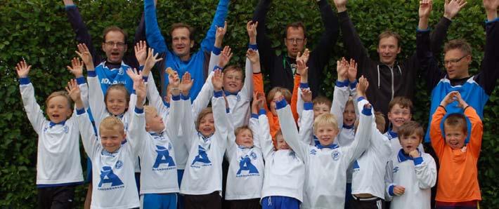 Fotboll Pojkar 2007-08 Vi är två åldersklasser som tränar ihop men försöker spela matcher i sina egen åldersklasser.