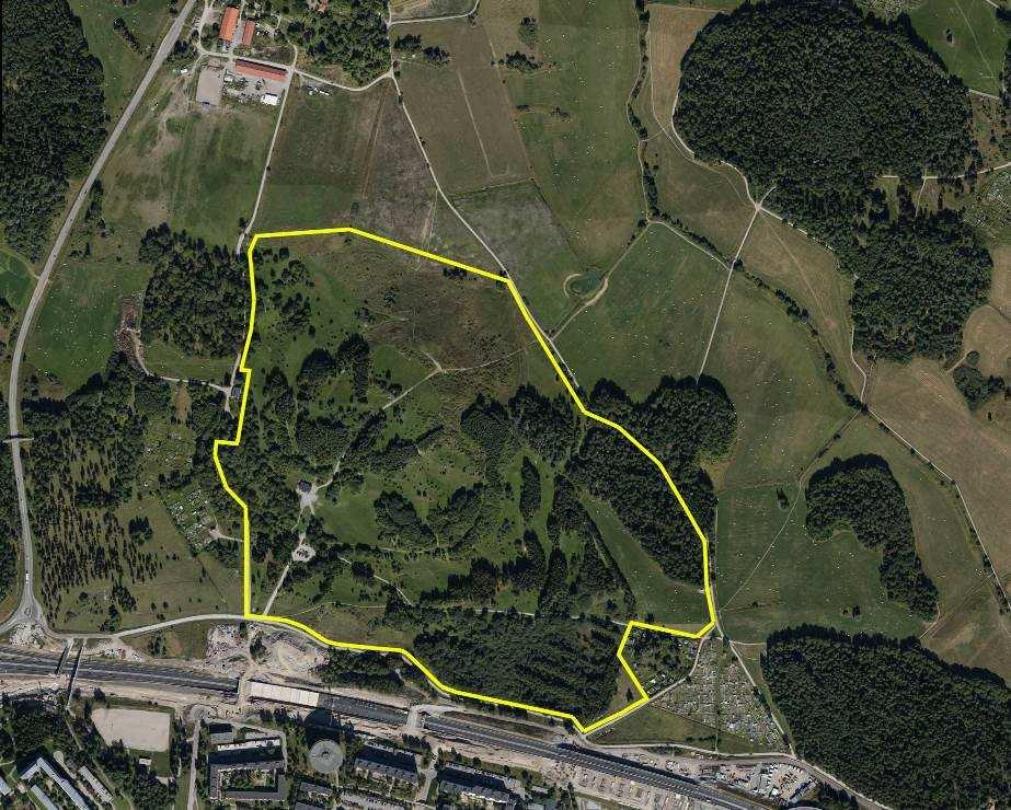 Sida 5 (35) Plandata Läge, areal, markägoförhållanden Planområdet ligger i den sydvästra delen av Järva friområde, på och kring Granholmstoppen. Det är ca 43 ha stort och ägs av Stockholms stad.