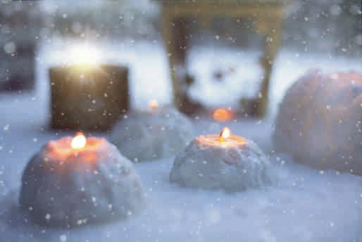 Låt "Världens ljus" få värma ditt inre Låt ljuset Du tänder i vinterkylan, värma Ditt inre och påminna Dig om Världens ljus, Jesus Kristus.