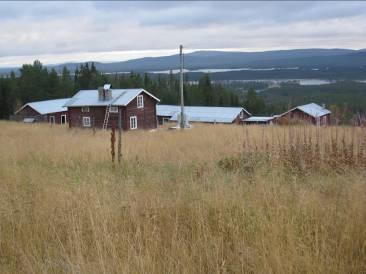 Strittjomvare Kommun Arvidsjaur Beskrivning Motiv för urval Strittjomvare by grundades år 1828. Dess största tillväxt skedde vid sekelskiftet 1900.