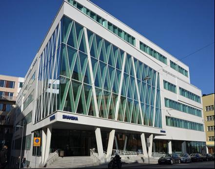 Objektbeskrivning Hus B består av kontorsbyggnad med kontorslokaler samt garage.