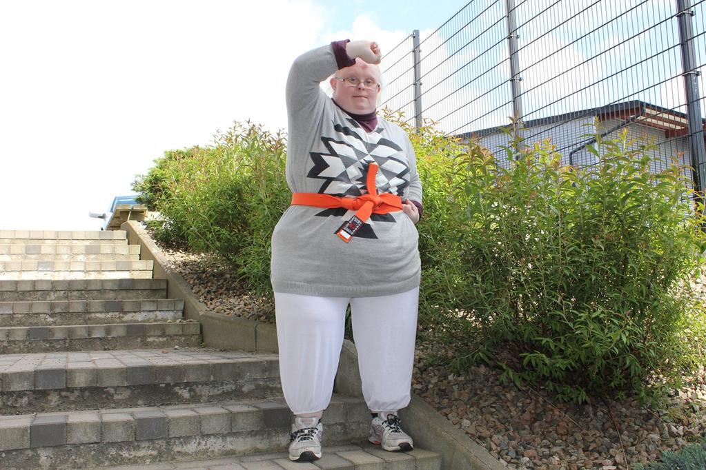 Jag tycker det är skönt, behöver inte tänka på om jag kan vara med, det har blivit mycket bättre. Innan var det dött, nu är det mer svensson, svensson Vad har du gjort?
