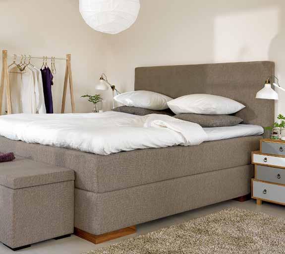 Valfriheten att få en upp till 210 cm lång säng, den vackra designen, de väl utvalda färgerna och de matchande tillbehören gör det lätt att skapa just ditt drömsovrum.