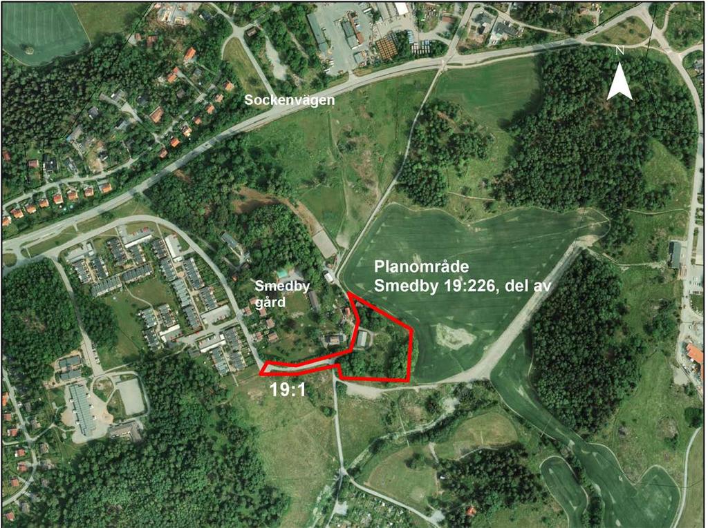 ÖSTERÅKERS KOMMUN Samhällsbyggnadsförvaltningen Plan- och exploateringsenheten ANTAGANDEHANDLING 2(12) PLAN- OCH GENOMFÖRANDEBESKRIVNING 2016-08-09 och bortom dem; Solskiftets skola, äldreboende samt