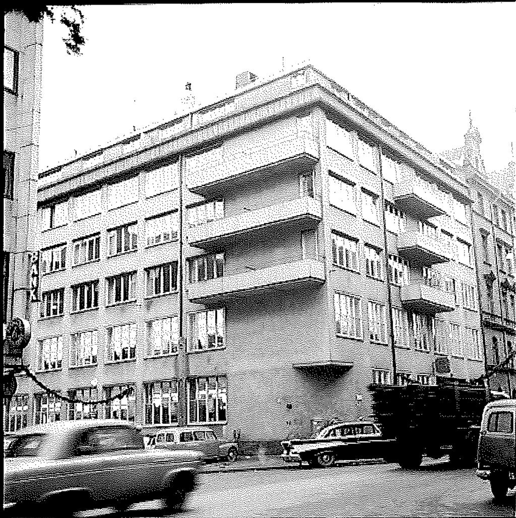 SAMRÅDSHANDLING SID 6 (13) Guldfisken 18, Nybrogatan, 1961. Foto NE Grundén. Från Digitala Stadsmuseet.