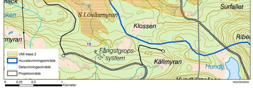 Det finns flera våtmarker av klass 1-3 invid projektområdet i nordväst.