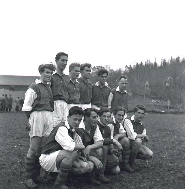 Hästholmen fotbollslag 5 7 8 9 0 Stig Svensson 7 Bertil Berg Ingvar Eld 8 Ragnar Vilén Bo