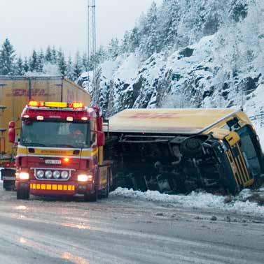 datamängd. Vi belyser här skilda omvärldsfaktorer lite extra då ålderssammansättningen och konjunkturen som sagt har en indirekt betydelse för trafiksäkerheten.