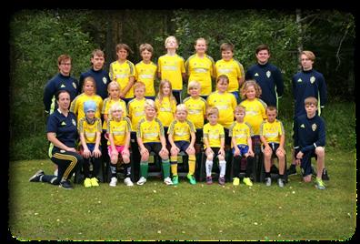 Fotbollsskola Vi arrangerade fotbollsskola för fjärde året i rad. Vi genomförde fotbollsskolan V32 (måndag 7/8 t.o.m. torsdag 10/8).