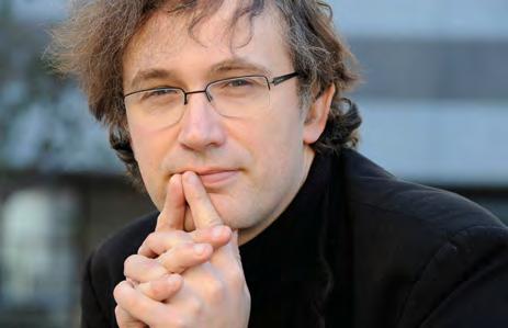 Thierry Escaich Thierry Escaich is an internationally acclaimed composer, organist and improviser, who even plays a prominent role in the contemporary music creation.