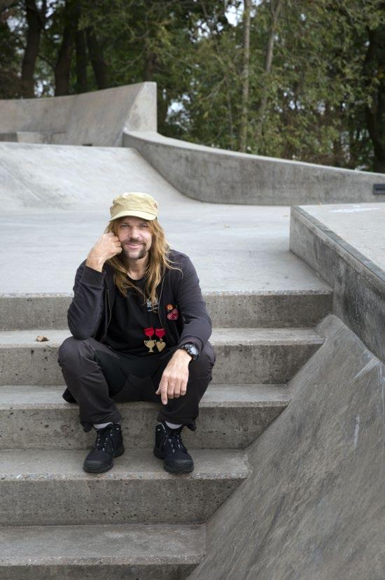 158 en sökande skörhet som gör melodin avskalat tillgänglig. Scott Joplins»The Entertainer«får ett betydligt mer vildsint uttryck.