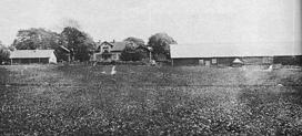 Lilla Hålltorp Hålltorp 1900 talet i bild Arbetsfolket på Hålltorp och Hålltorps arealer 1991 Några årtal för Hålltorp under 1900 talet och ägandet August Pettersson blir en bygdens och församlingens