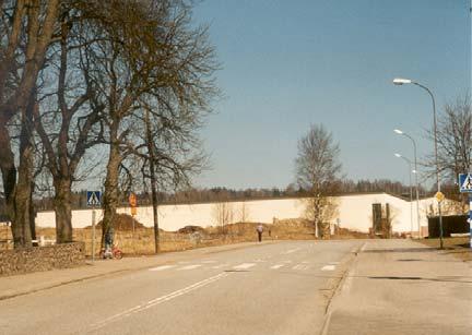 Figur 3. Hultagatan före och efter ombyggnaden N Hultagatan garage Figur 4.