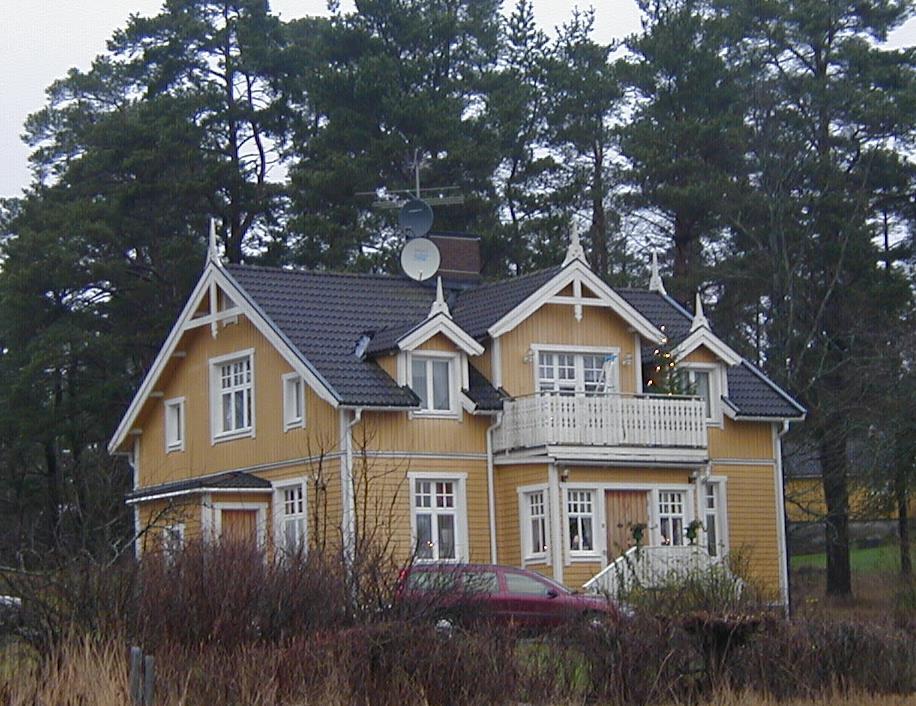 Skarplöt, en del av Westerfors Några kilometer norr om Fors By ligger gården Skarplöt som en nordlig utpost till den egentliga byn och gräns mot Ribby och Nödesta.