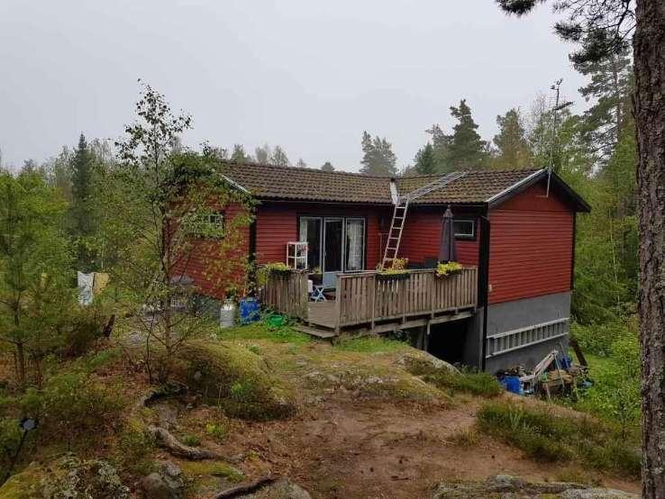 Besiktningsteknikerns reflektion Noteringar som besiktningsteknikern särskilt vill påtala Bostadsbyggnad Ett charmigt hus i en trevlig miljö, det jag vill rikta min uppmärksamhet på är