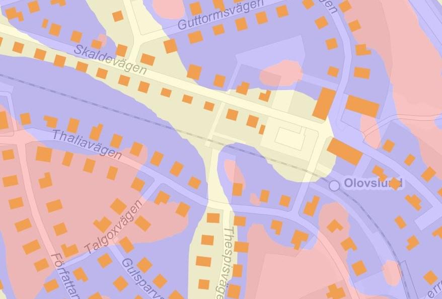 Sida 7 (28) Största höjdskillnaden finns mot Nockebybanan. Inom planområdet finns en inhägnad, sandad lekplats, centralt placerad med diverse lekredskap.